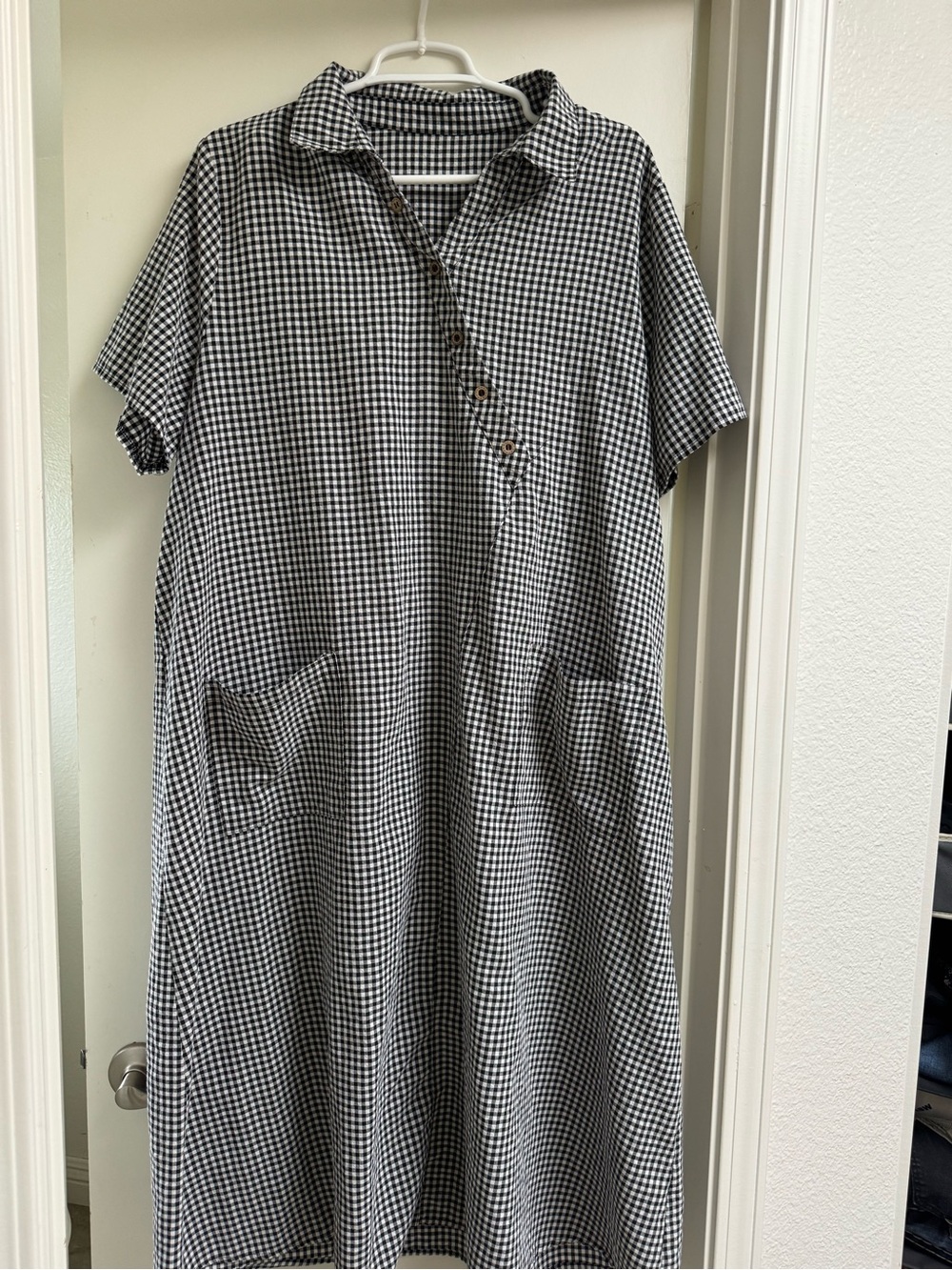 Women's Black and White Gingham Button-Front Dress